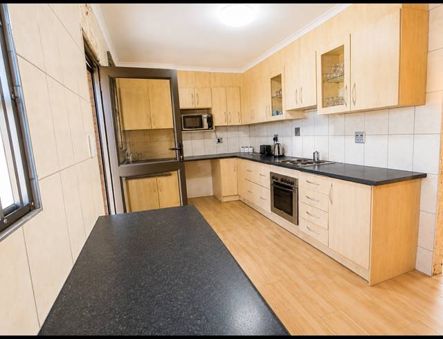 2 BEDROOM HOUSE FOR SALE IN MEYERTON PARK